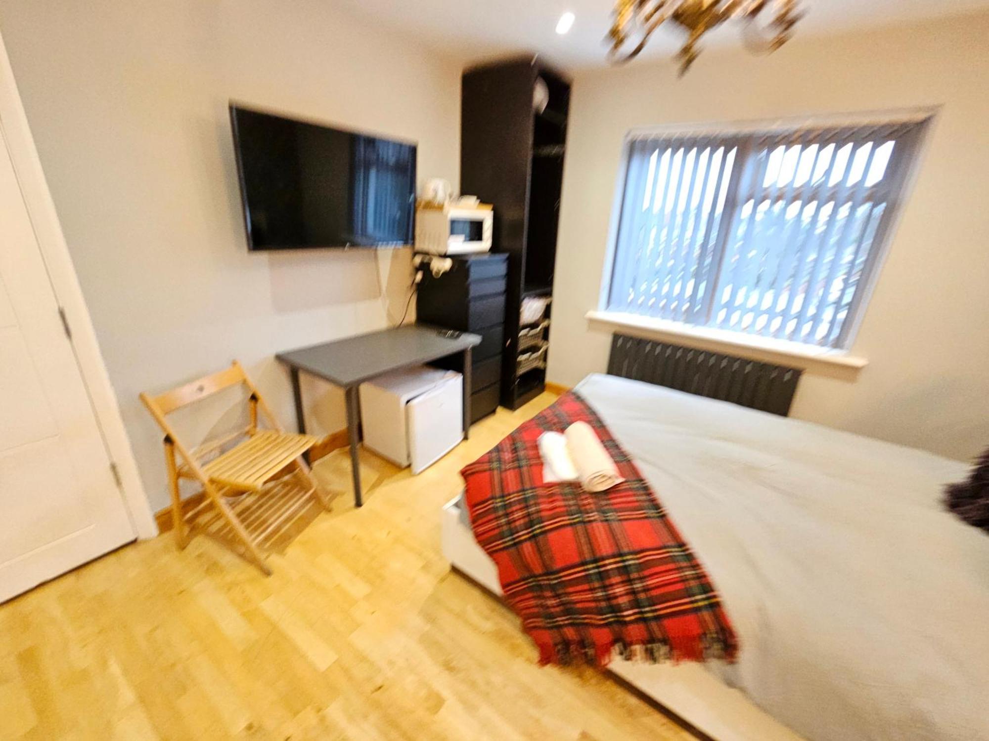 Beautiful Guest Rooms, Free Parking, 30Min Heathrow, 40Min Wembley, 60Min Central London Greenford  Exteriör bild